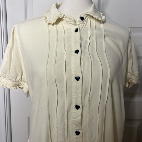 Hot Topic Cream Button-Up Blouse with Ruffle Details Women’s M - Picture 2 of 7
